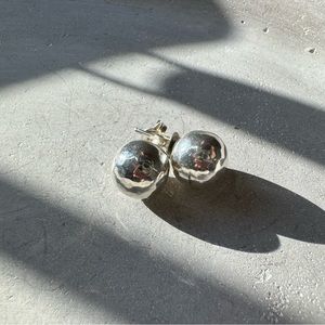 Lightly Hammered Sphere Studs
